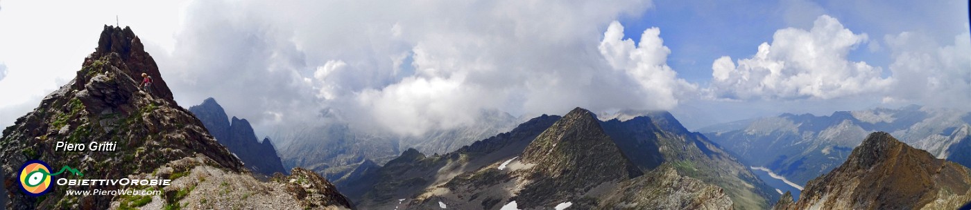 77 Panoramica dalla cresta di cima Gleno.jpg